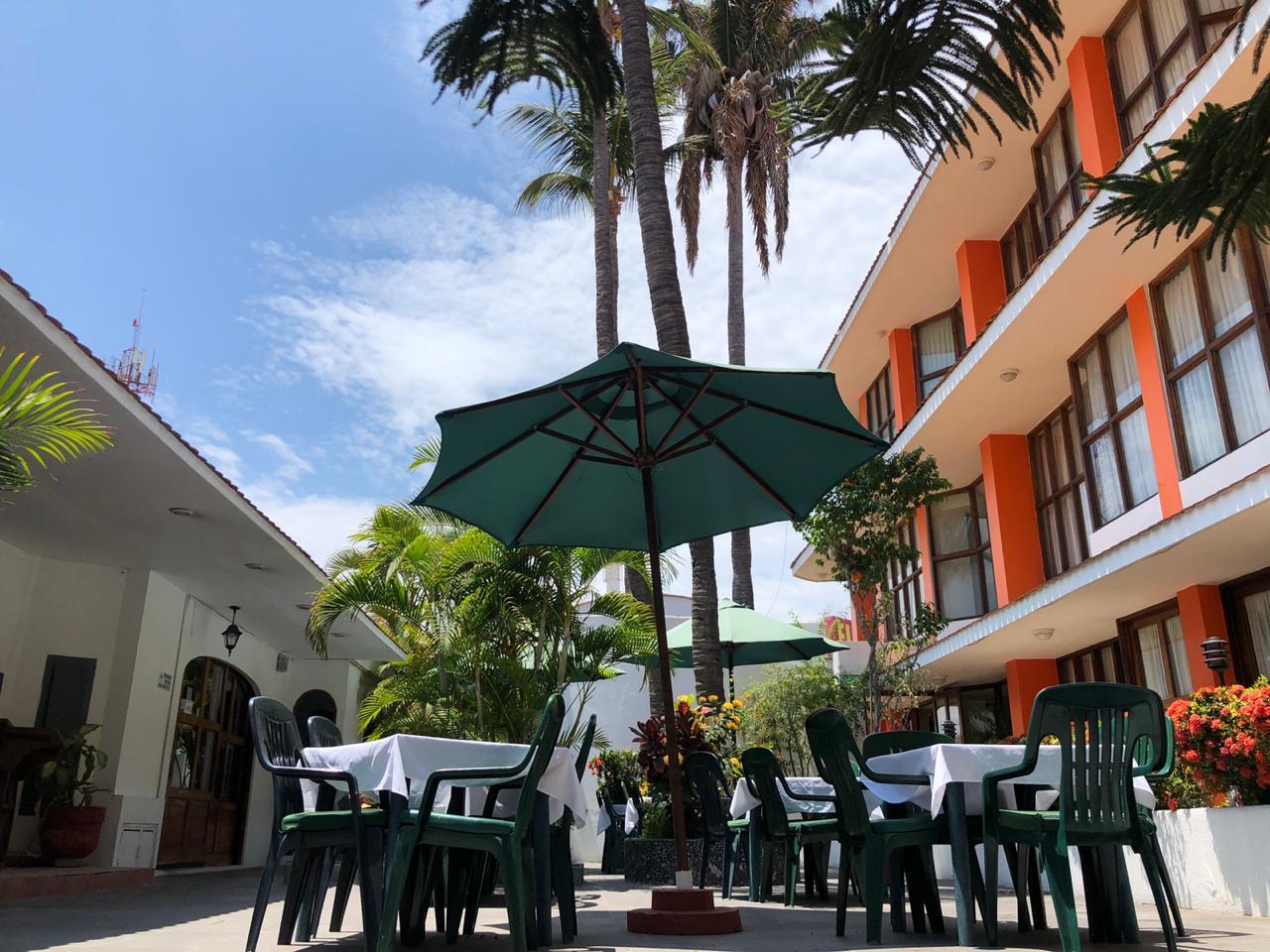 Hotel Pez Vela Manzanillo Extérieur photo