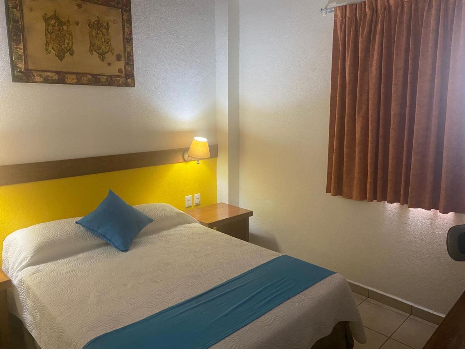 Hotel Pez Vela Manzanillo Extérieur photo