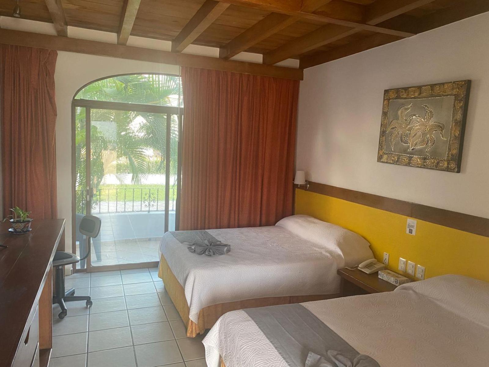 Hotel Pez Vela Manzanillo Extérieur photo